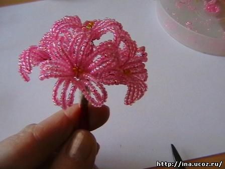 Цветок гиацинт фото из бисера.